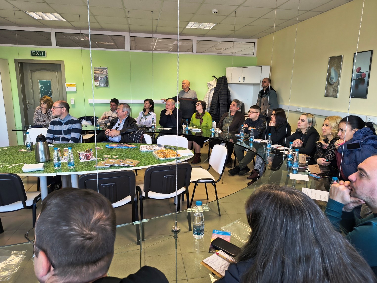 ЛАБОРАТОРИЯ ЦИФРОВИ ЕНЕРГИЙНИ СИСТЕМИ 4.0 снимка 2